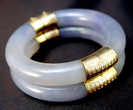 Appraisal: ESTATE FOUND JADE GOLD DOUBLE BANGLE BRACELET mm lavender gray