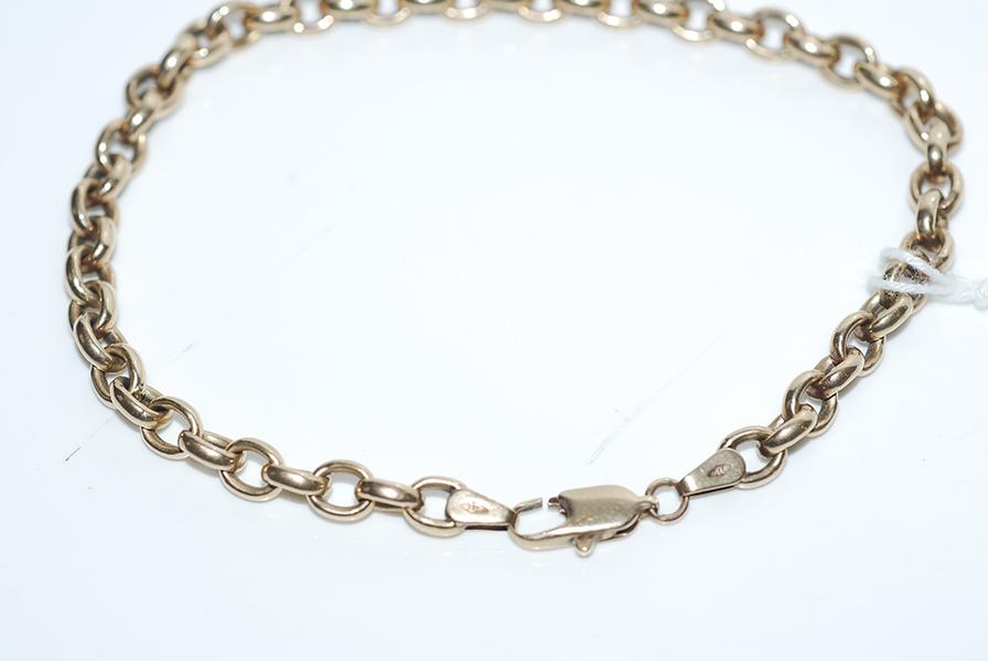 Appraisal: A BELCHER LINK BRACELET IN CT GOLD A BELCHER LINK