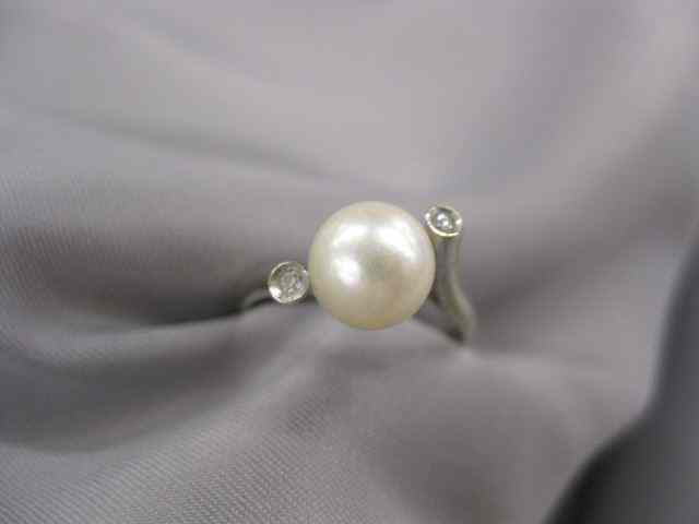 Appraisal: Pearl Diamond Ring lusterous mm pearl with diamond on each