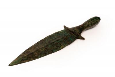 Appraisal: An early Luristan bronze dagger circa rd Century BC cm