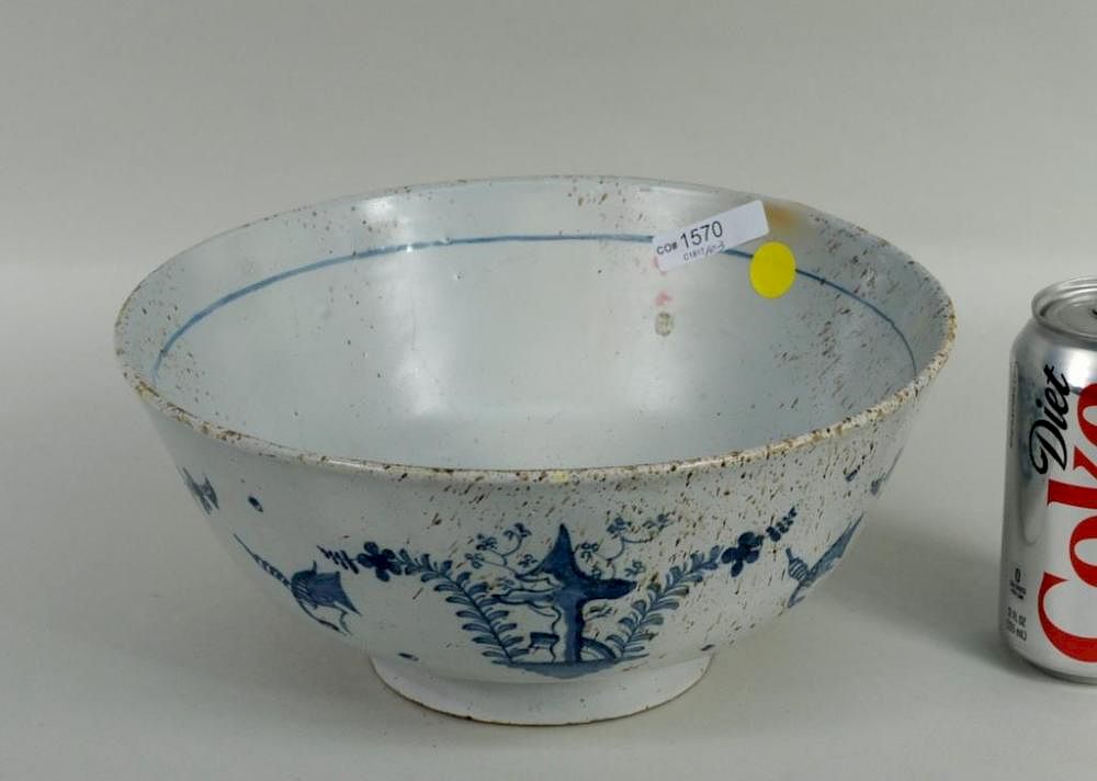 Appraisal: Dutch Delft Blue White Bowl Dutch Delft blue and white