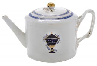 Appraisal: Chinese Export Tea Pot With Blue Urn late th early