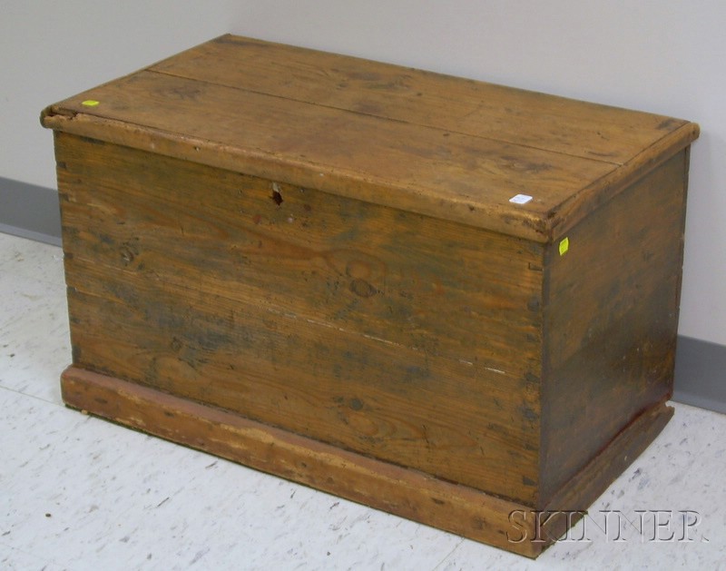 Appraisal: Painted Pine Dovetail-constructed Storage Box lg in