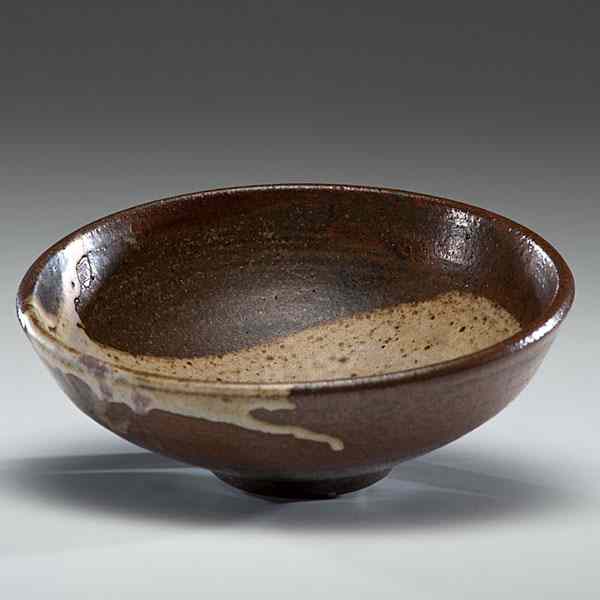 Appraisal: Toshiko Takaezu - USA Brown and White Bowlca Stoneware dia