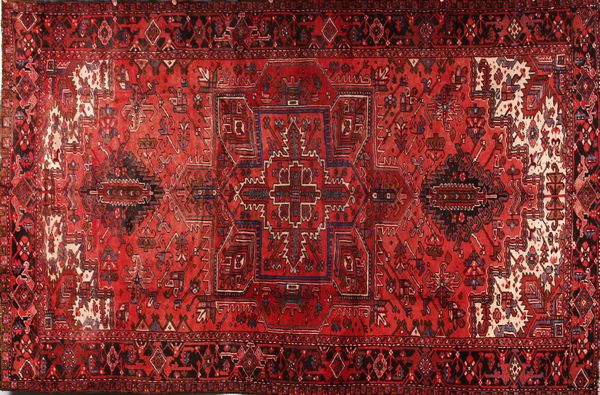 Appraisal: Fine Persian Heriz rug ' x ' In good condition