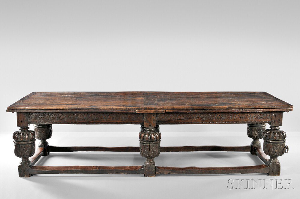 Appraisal: Elizabethan Oak Withdrawing Table late th early th century the