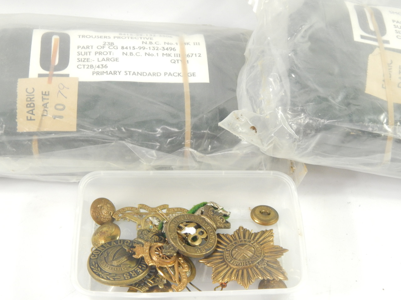 Appraisal: Replica military brass cap badges including Artillery Army Cyclists Corp