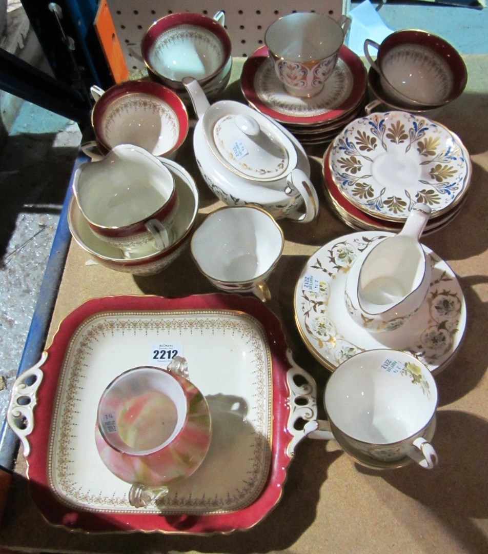 Appraisal: A quantity of part tea wares including Derby Worcester and