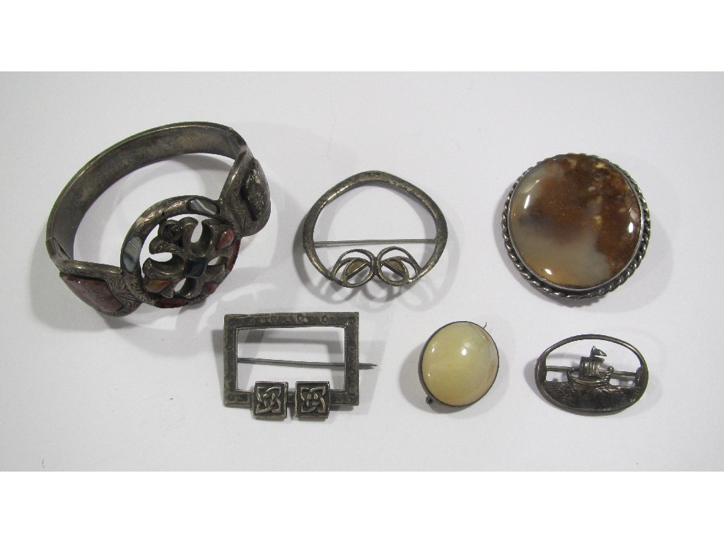 Appraisal: Lot of Scottish silver jewellery to include Victorian agate bangle