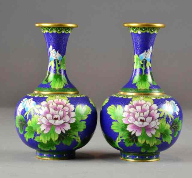 Appraisal: Matching Pair of Chinese Cloisonn VasesMatching pair of bulbous cloisonn