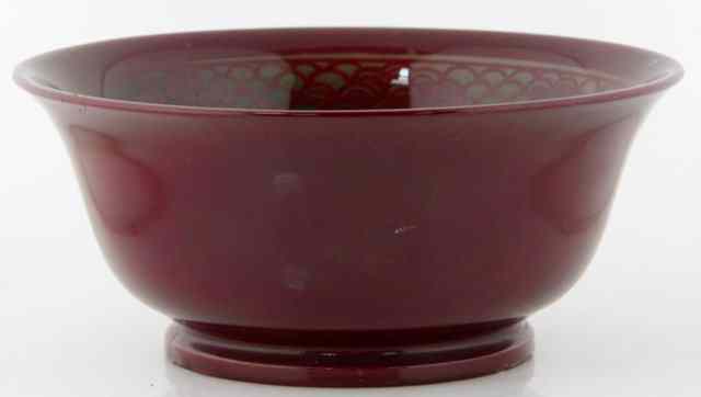 Appraisal: A Bernard Moore flamb bowl the interior with scale and