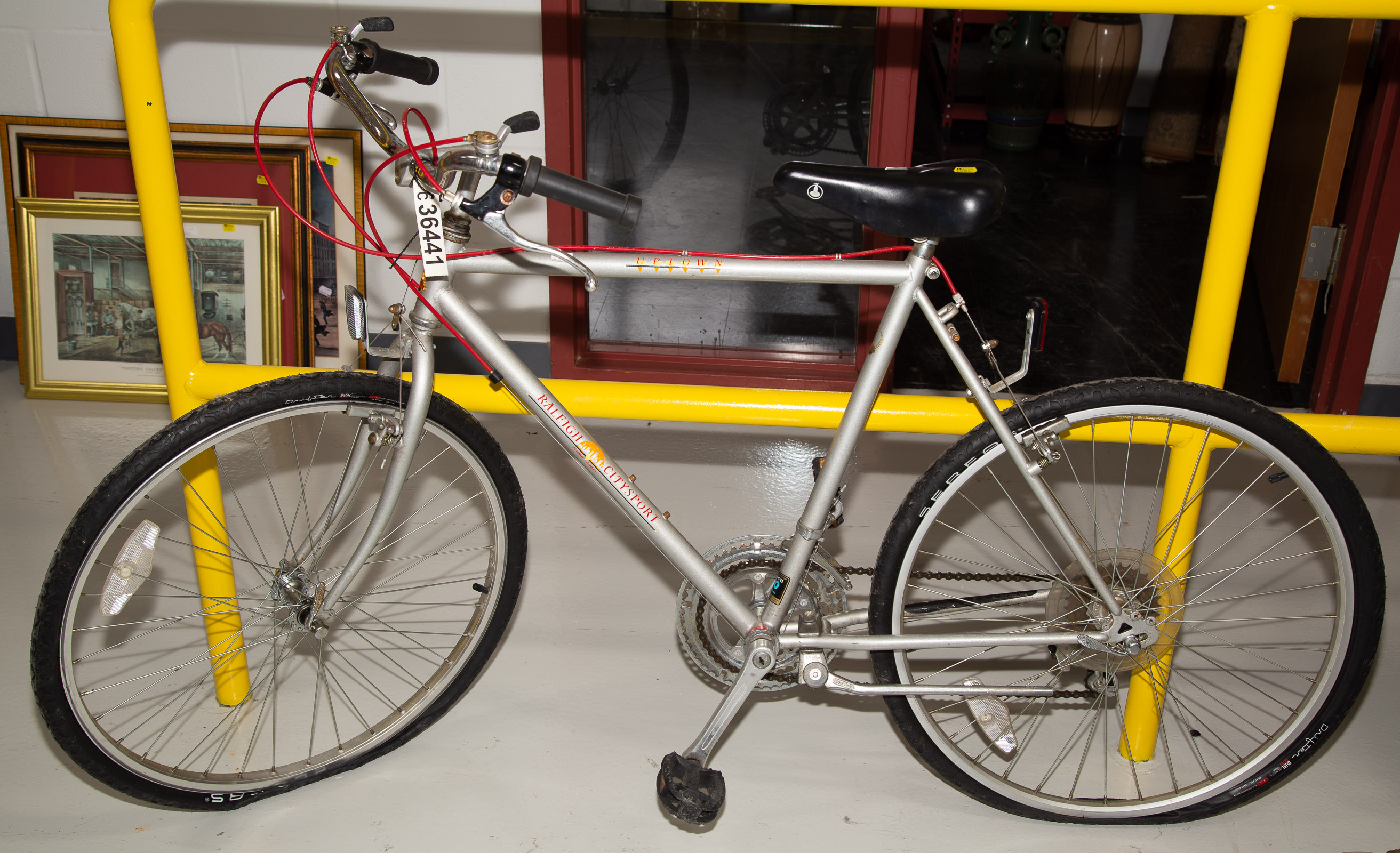 Appraisal: RALEIGH CITY SPORT UPTOWN BICYCLE