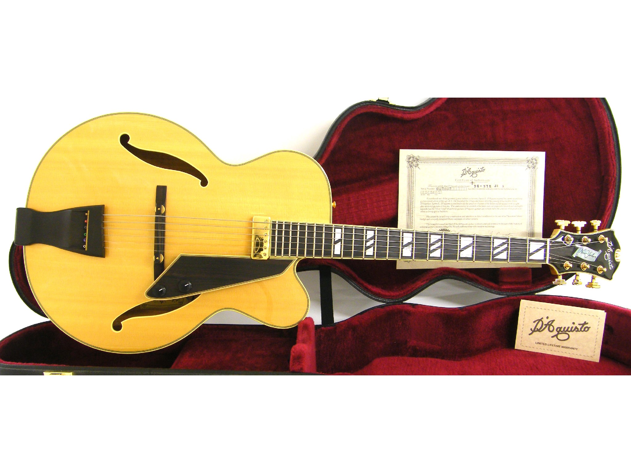 Appraisal: D'Aquisto New Yorker DQ-NYE-JR N electric archtop guitar ser no