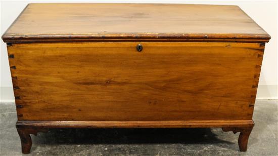 Appraisal: Sale Lot A An American Maple Blanket Chest th century