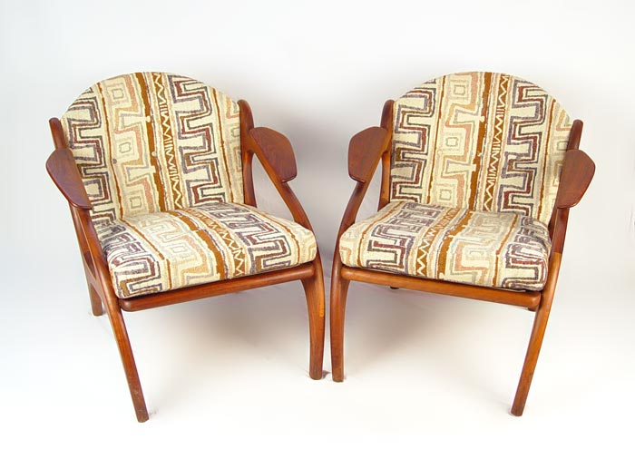 Appraisal: PAIR HIGH STYLE MID CENTURY MODERN ARM CHAIRS Measure ''