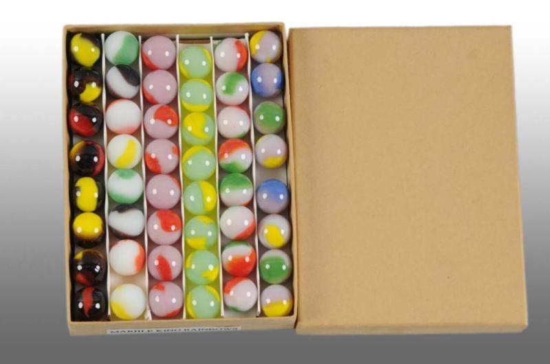 Appraisal: Marble King Salesman's Box of Marbles Description Original marbles to