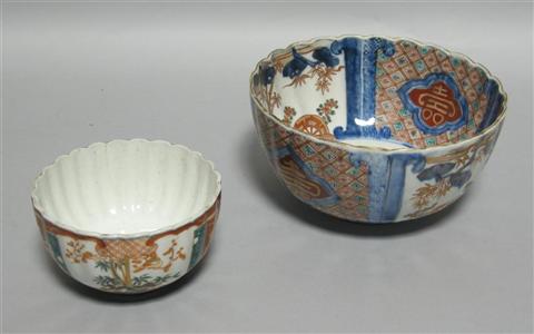 Appraisal: TWO JAPANESE IMARI FLORIFORM BOWLS th century the larger painted