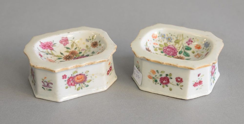 Appraisal: Pair of Chinese export famille rose porcelain salts painted with