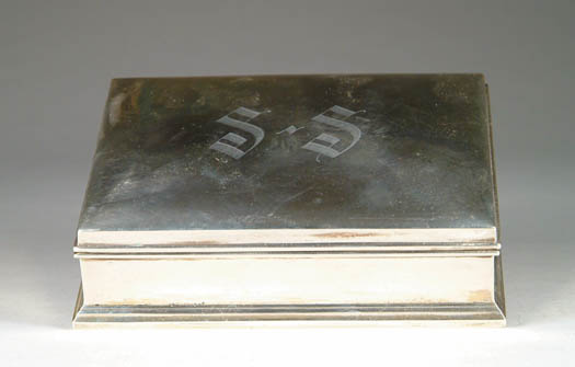 Appraisal: GORHAM STERLING CIGARETTE BOX Rectangular box marked Gorham has segmented