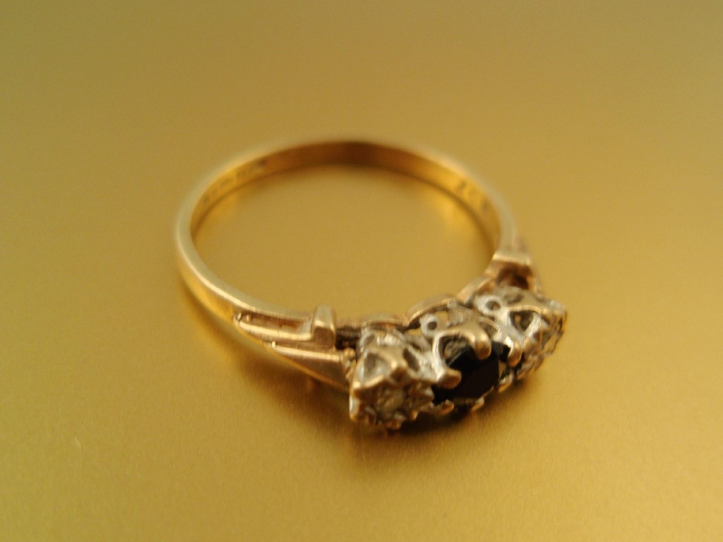 Appraisal: A ct gold ladies dress ring of a central small