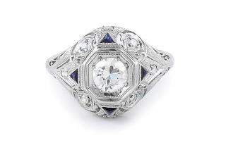 Appraisal: An Art Deco Diamond and Platinum Ring Set with a