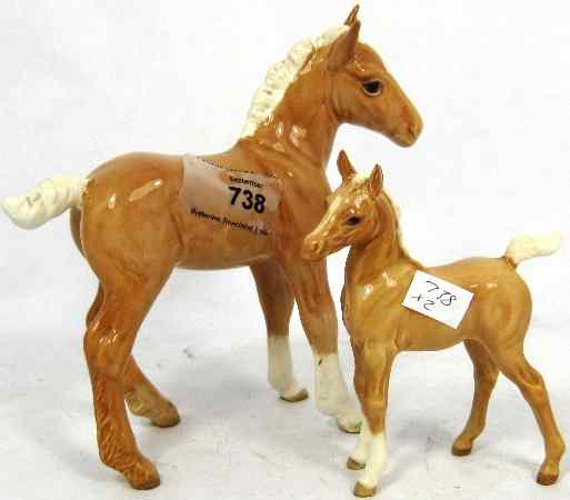 Appraisal: Beswick Palomino Large Shire Foal and Palomino Arab Foal leg