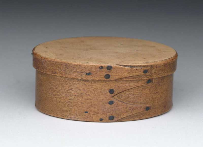 Appraisal: NICE STAINED ANTIQUE OVAL SHAKER BOX One finger top with