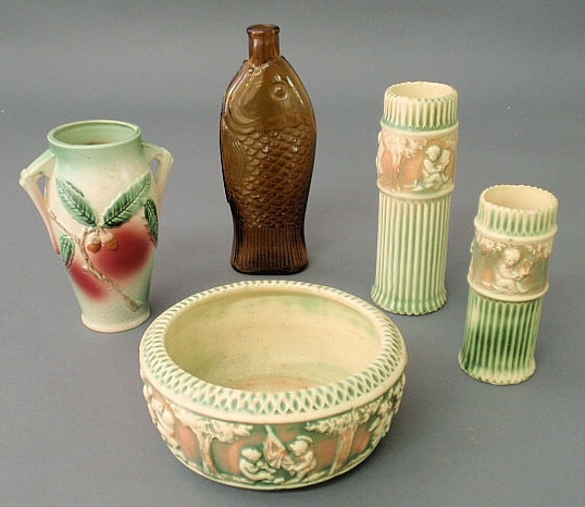 Appraisal: Four pieces of Roseville type tableware and an amber glass