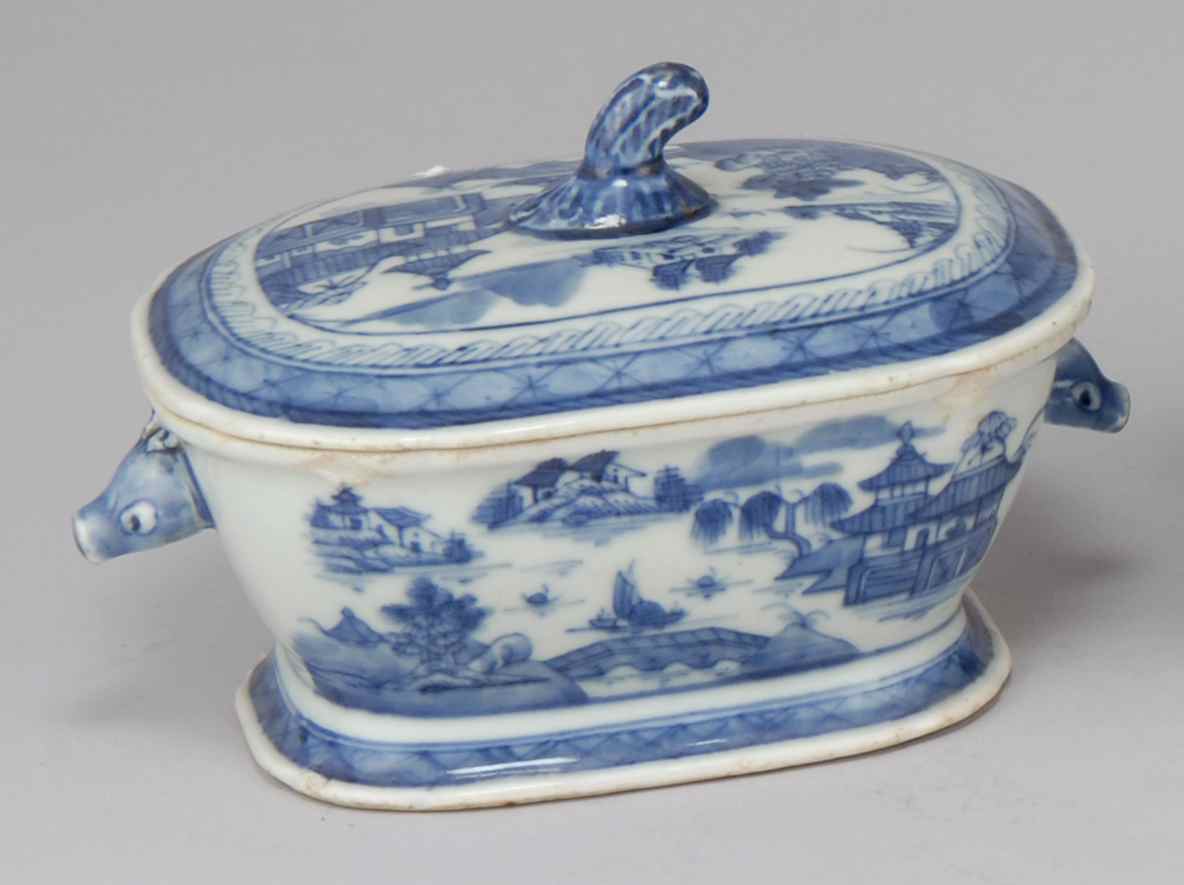 Appraisal: CHINESE BLUE AND WHITE EXPORT PORCELAIN COVERED SAUCE TUREEN Circa