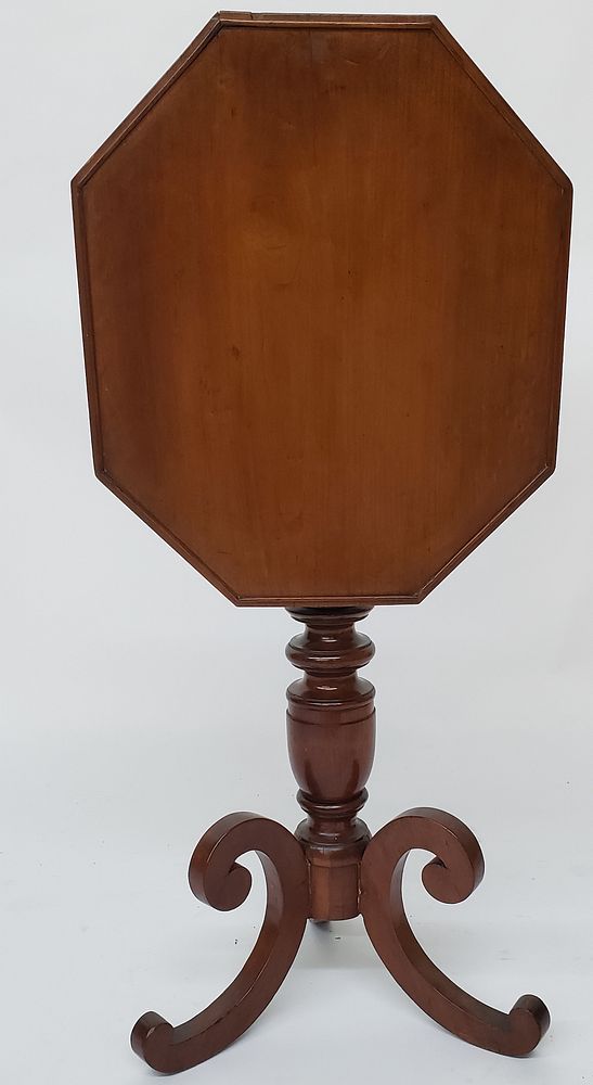 Appraisal: American Mahogany and Cherry Tilt Top Table th Century th