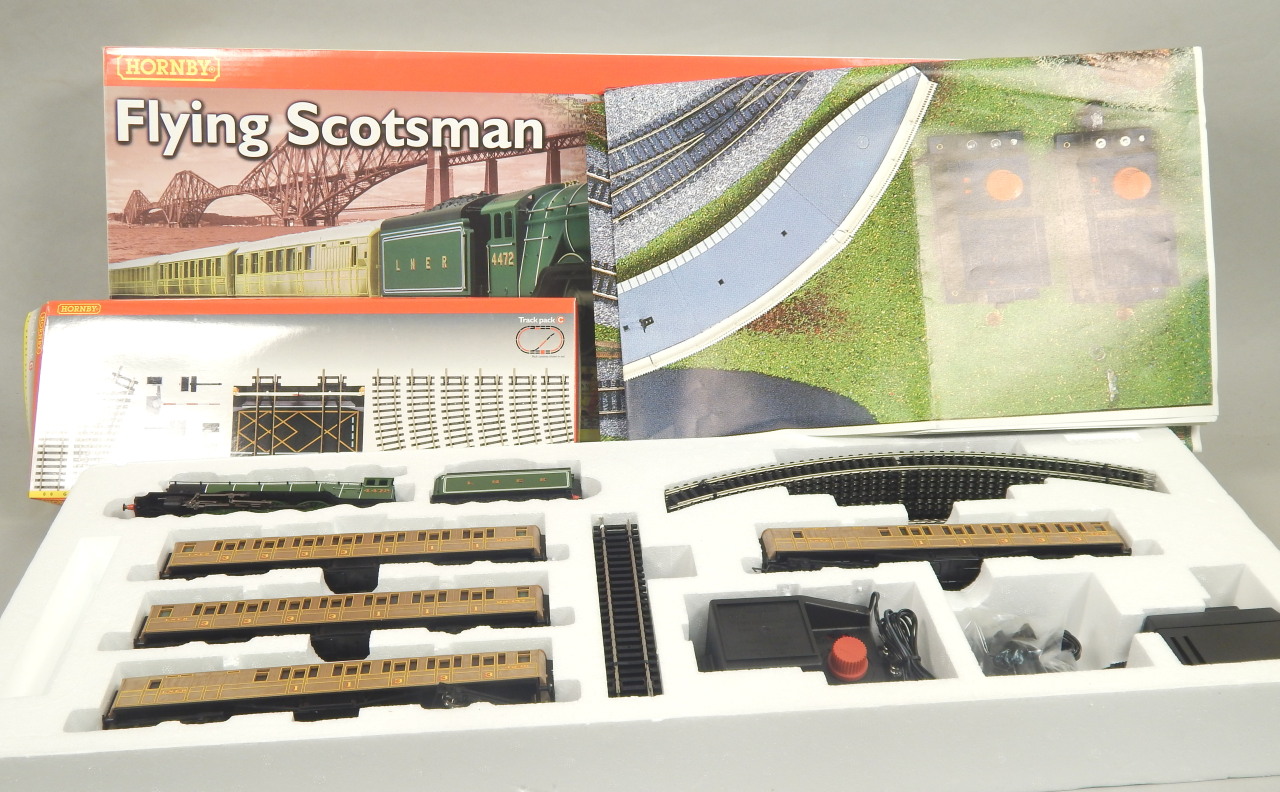 Appraisal: A modern Hornby Flying Scotsman OO gauge electric train set