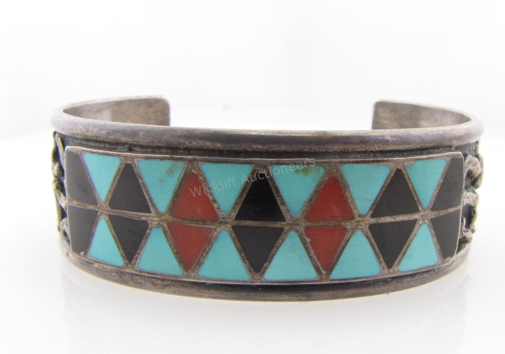 Appraisal: A sterling silver Zuni cuff bracelet by R Lateyice with