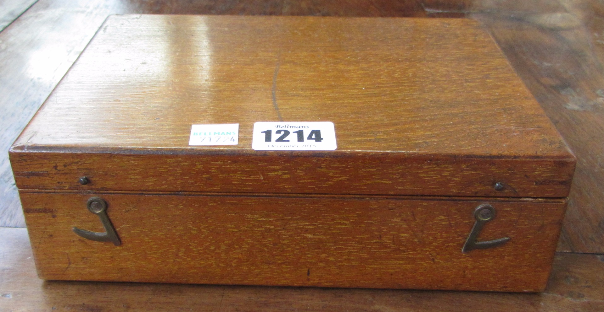 Appraisal: A th century mahogany paint box with fitted interior and