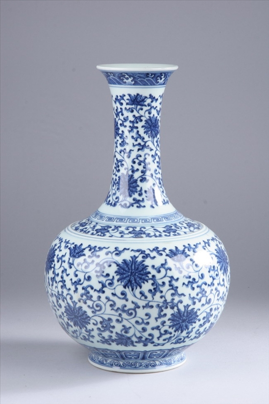 Appraisal: CHINESE BLUE AND WHITE PORCELAIN VASE Qianlong underglazed blue seal