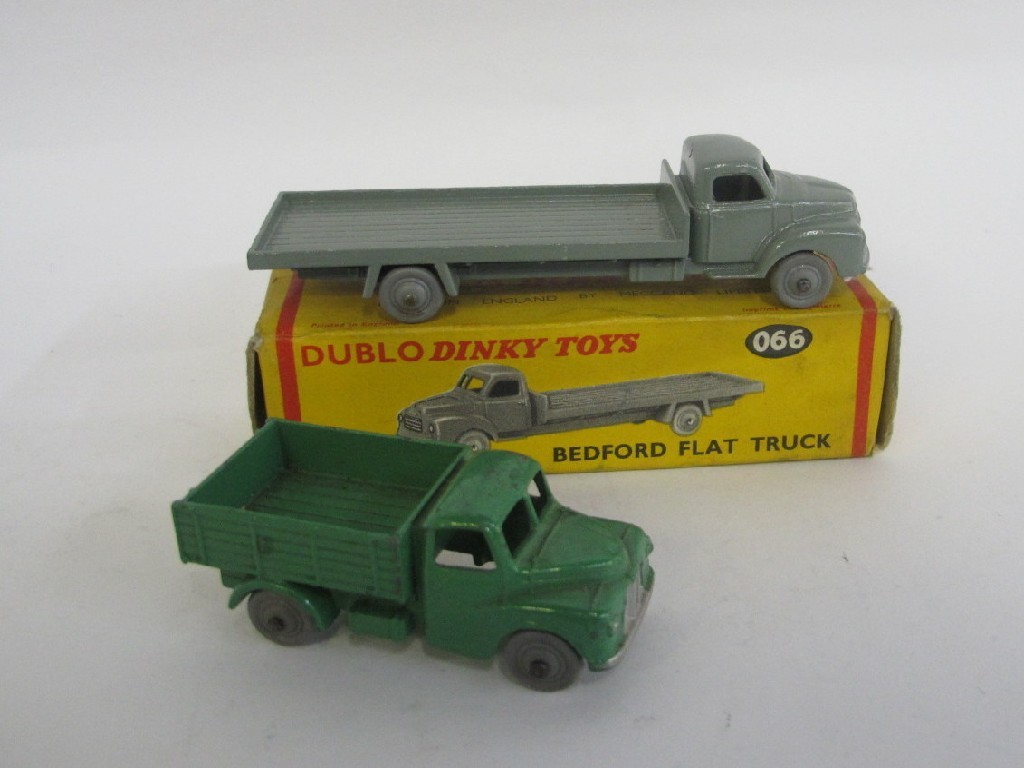 Appraisal: Lot comprising boxed Dinky Bedford flat red truck and a