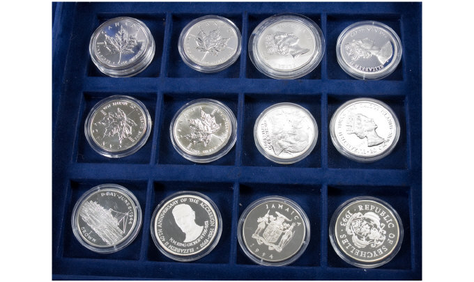 Appraisal: Collection of One Ounce Silver Coins x Canadian Maple leaf