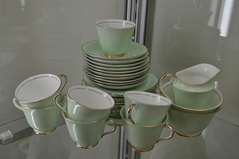 Appraisal: ROYAL STANDARD TEA SET FOR SIX