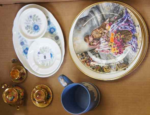 Appraisal: Tray lot comprising of Wedgwood Collector Plates Wildlife of Britain