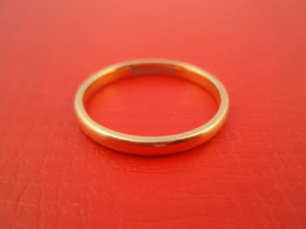 Appraisal: A ct gold wedding band Chester assay g