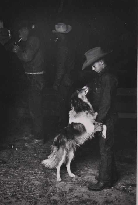 Appraisal: ELLIOTT ERWITT b WYOMING Gelatin silver print x in sight