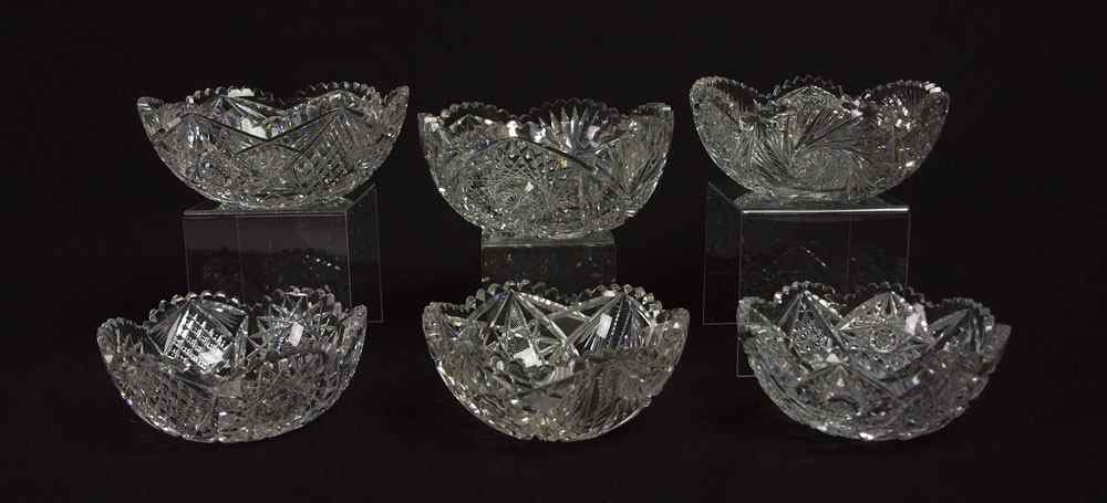 Appraisal: AMERICAN BRILLIANT CUT GLASS BOWLS Measuring - '' dia -