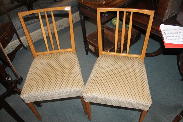 Appraisal: A SET OF SIX GORDON RUSSELL OAK DINING CHAIRS with