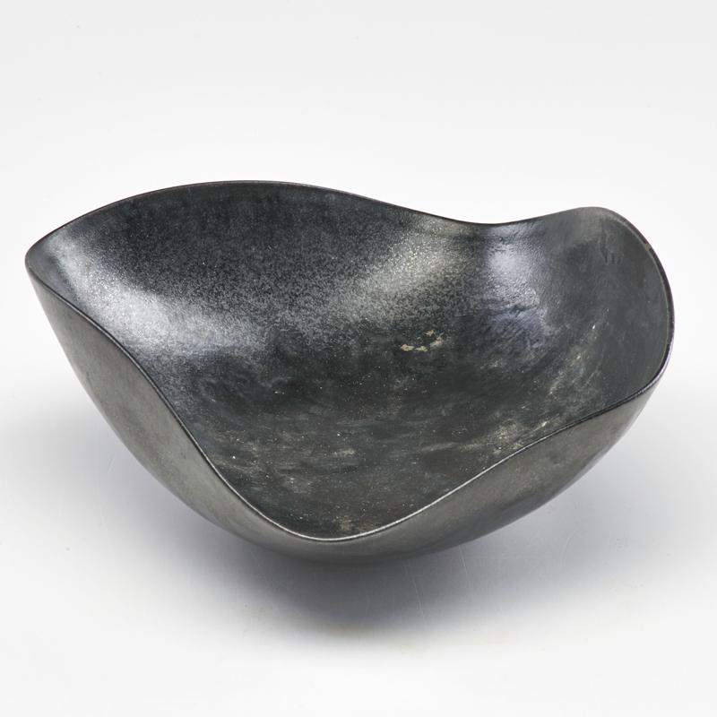 Appraisal: OTTO AND GERTRUD NATZLER Folded bowl in gunmetal crystalline mat