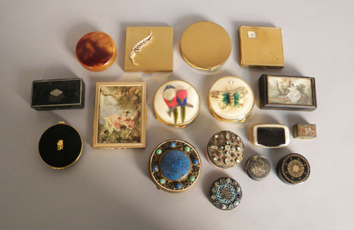 Appraisal: Group of small dresser boxes