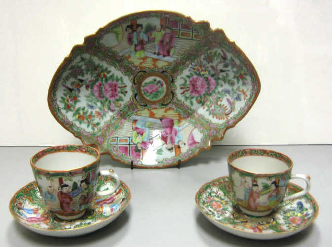 Appraisal: CHINESE ROSE MEDALLION SERVICE Chinese Export porcelain decorated with mandarins