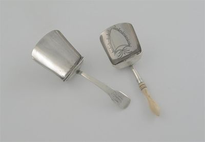 Appraisal: Two George III shovel caddy scoops one with turned ivory