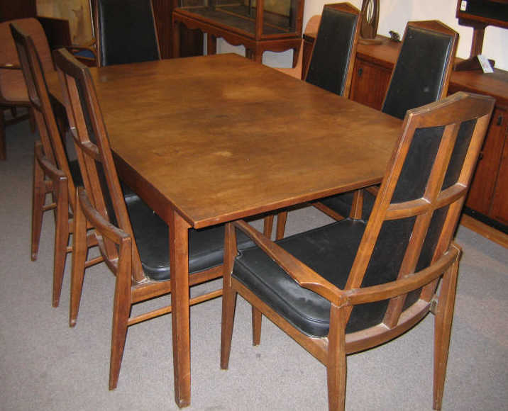 Appraisal: FOSTER MCDANIEL TAMPA FLORIDA Danish modern design seven-piece dining room