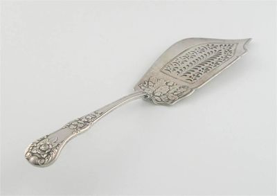 Appraisal: A rare William IV fish slice Old English pattern pierced