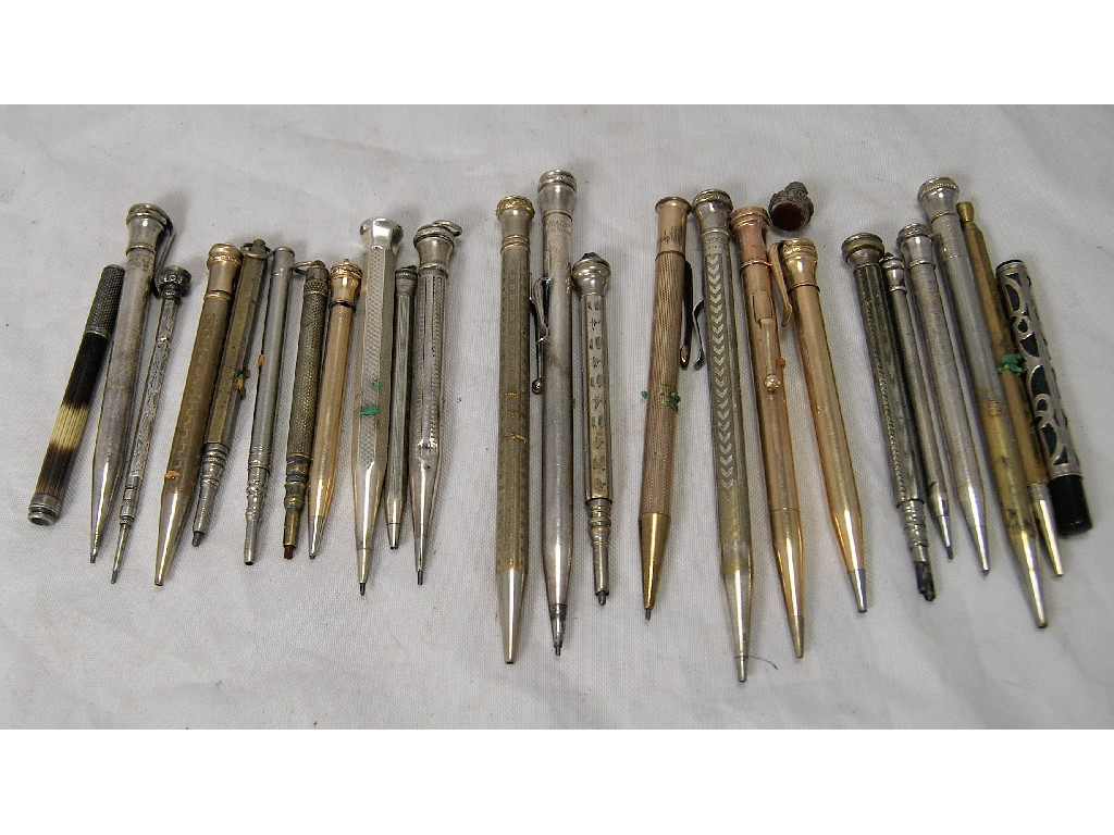 Appraisal: A selection of white and gilt metal propelling pencils