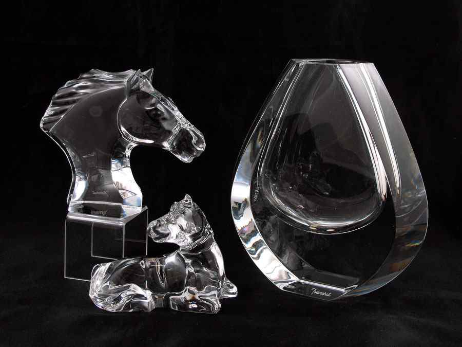 Appraisal: PIECE BACCAARAT CRYSTAL HORSES AND VASE To include Horse torso